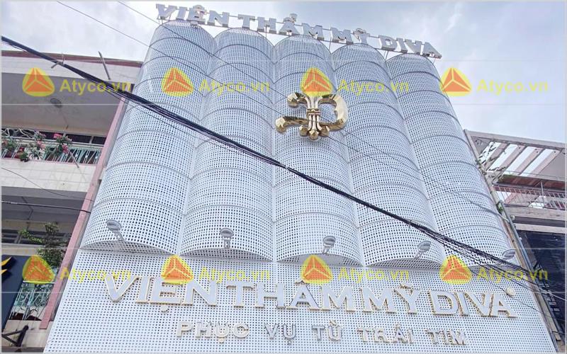 làm bảng hiệu thẩm mỹ viện